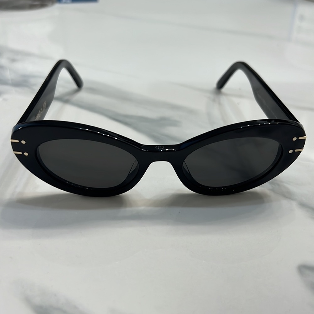Authentic Dior Eyewear's 'Signature' black cat-eye sunglasses
